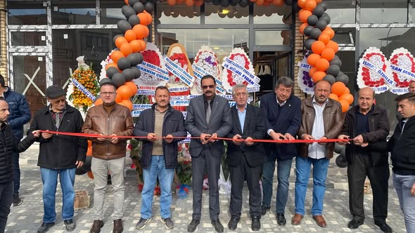 Bolvadin'de Yeni Bir İşyeri Daha Hizmete Açıldı