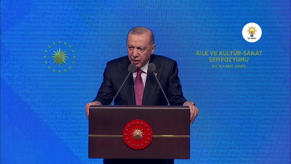 Afyonkarahisar'da Aile ve Kültür Sanat Sempozyumu Düzenlendi