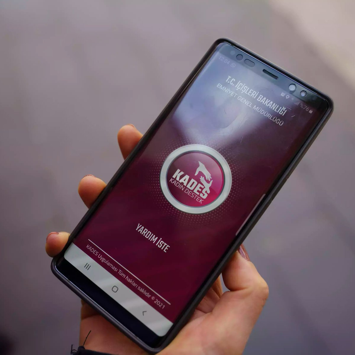 KADES Uygulaması: 3 Kadından 1'i Güvenlik İçin İndirdi