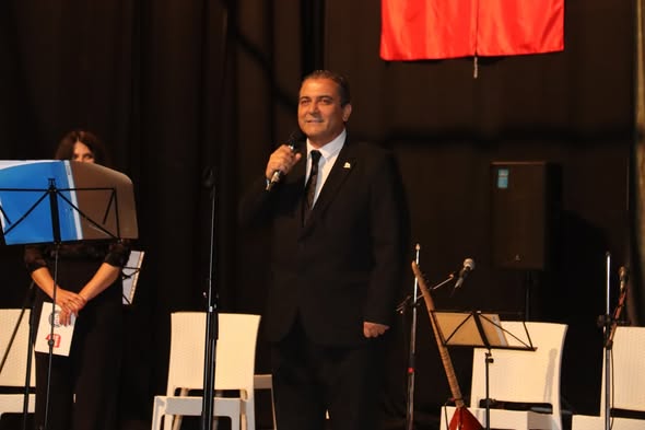 Dinar ve Eşme Belediyeleri Kültür Kardeşliğini Türkülerle Pekiştirdi