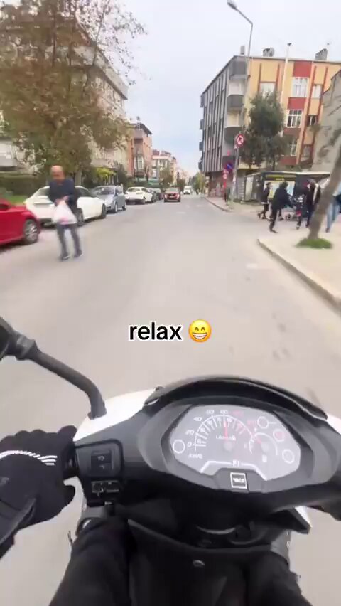 Motosiklet Sürücüsünden Şaşırtan Tepki: Kazadan Sonra Sürücüyü Tebrik Etti