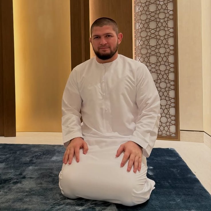 Khabib Nurmagomedov'tan Namaz Vurgusu: "Amellerin En Hayırlısı Namazdır"