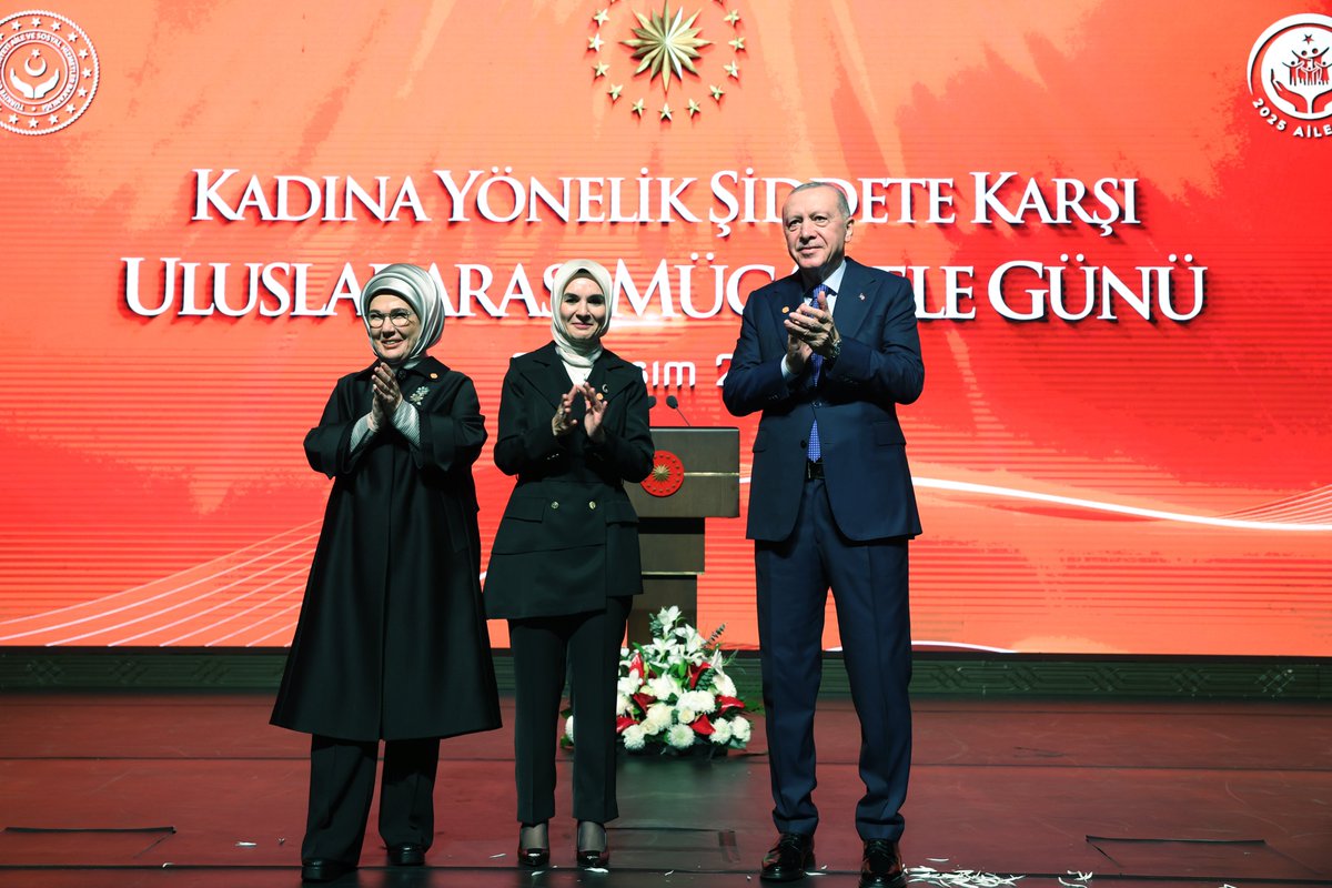 Başkan Erdoğan: Kadına Şiddet İnsanlık Suçudur, Mücadelede Ön Saftayız