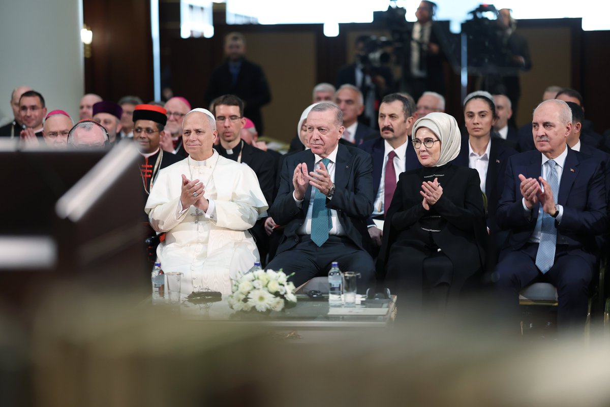 Papa'nın İstanbul Ziyareti ve Ailenin Korunması Mesajlarına Cumhurbaşkanı Erdoğan'dan Destek