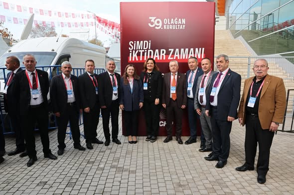 Dinar Belediye Başkanı Veysel Topçu CHP'nin 39. Olağan Kurultayı'na Katıldı