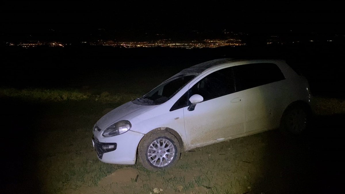 Bursa'da Polisten Kaçan Sürücü, 30 Kilometrelik Kovalamacanın Ardından Ormanlık Alanda Kayboldu