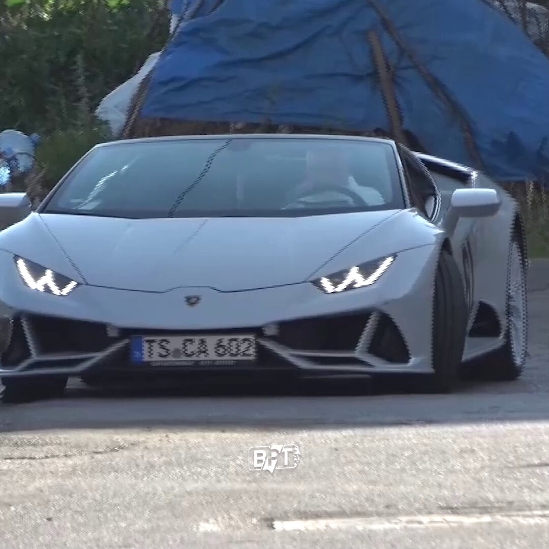 Almanya'dan Gelen Gurbetçi, Lamborghini ile Memleketinde Hayalini Gerçekleştirdi