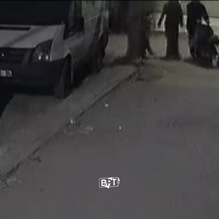 Adana'da Çocuğa Şiddet: Kafasını Arabaya Vurup Yere Fırlattı