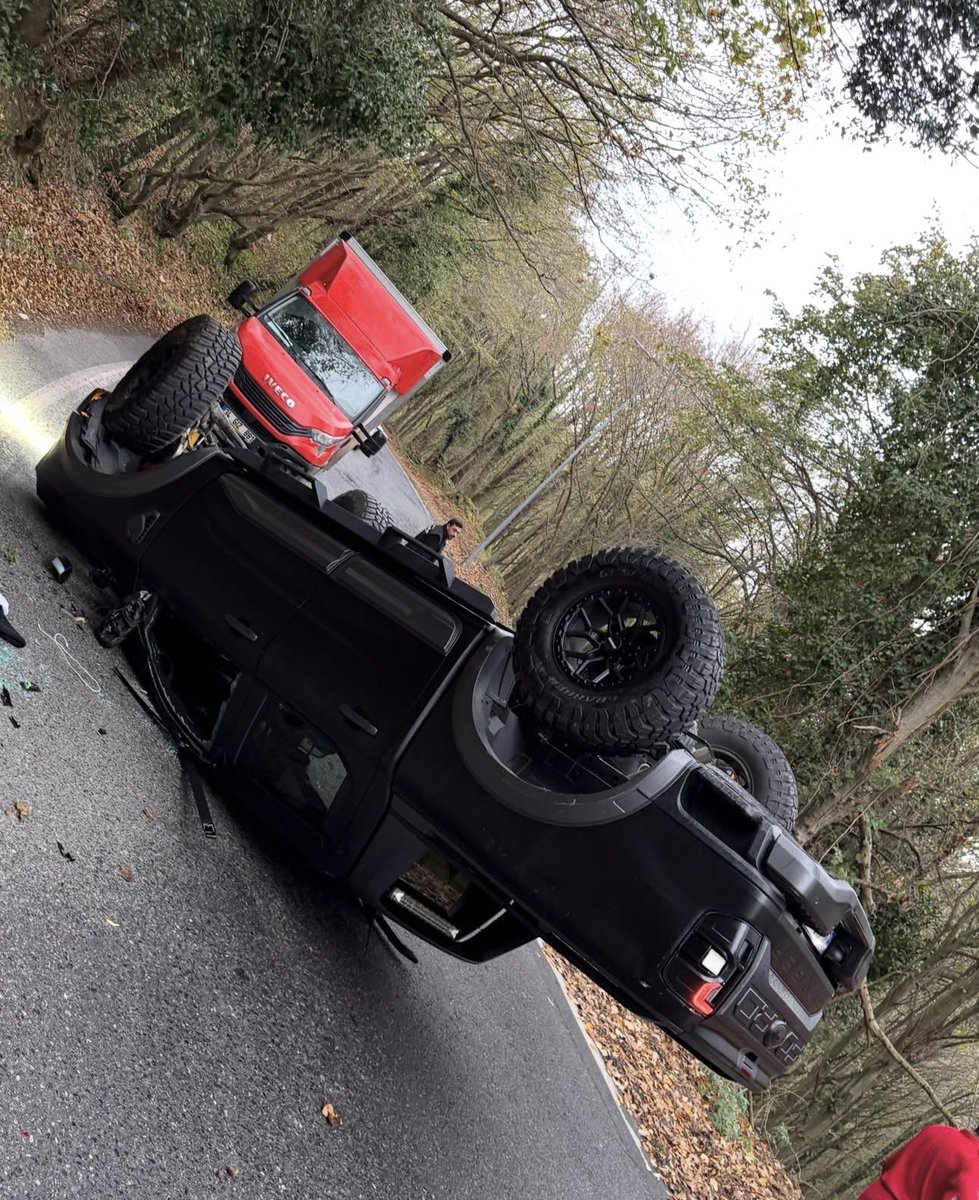 Göktuğ Alaf Trafik Kazası Geçirdi