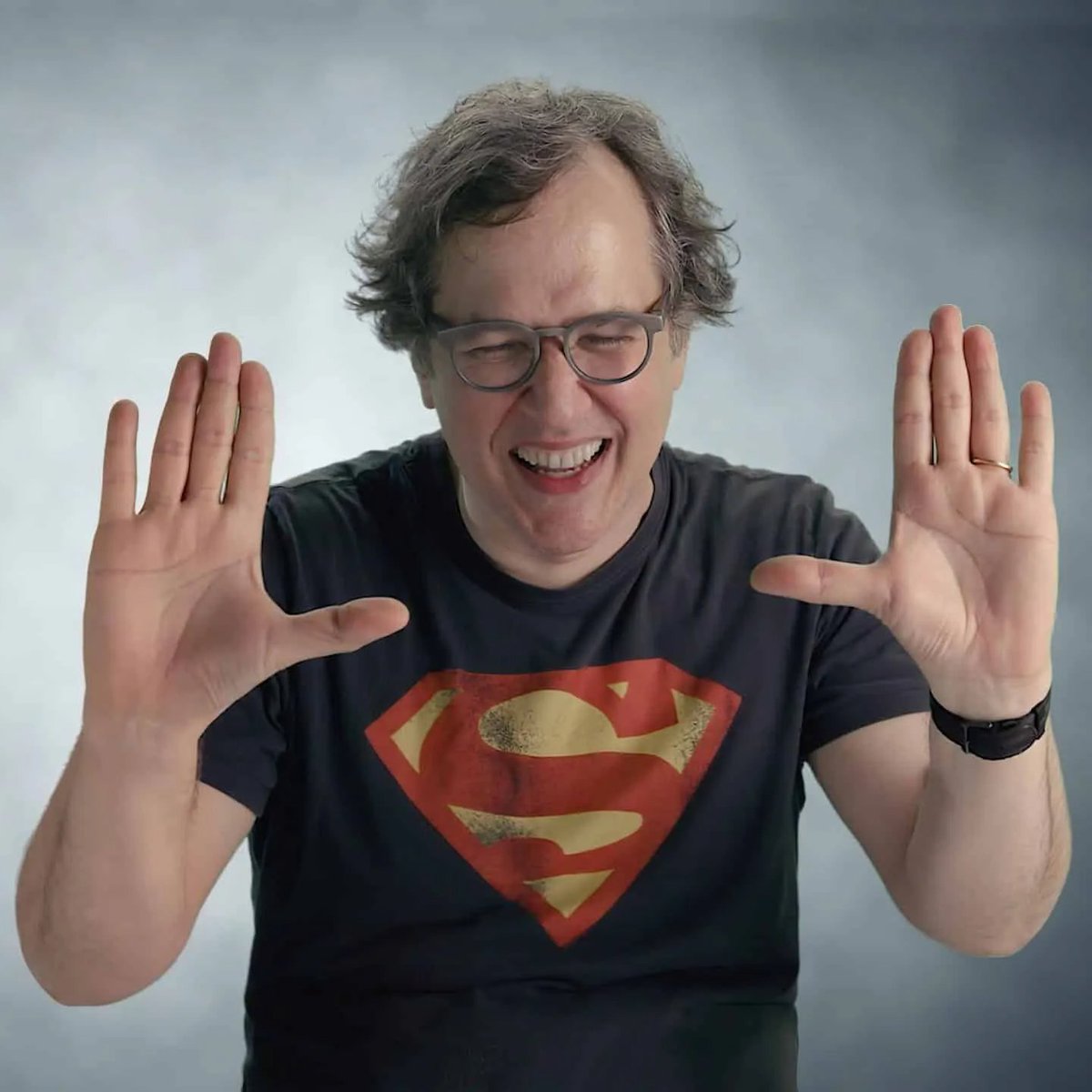 İlker Canikligil'den Yurt Dışı Telefonlara Vergi Açıklaması: