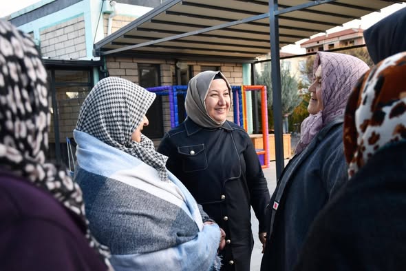 İscehisar'da Kadınlara Özel Halk Günü Toplantısı Gerçekleştirildi