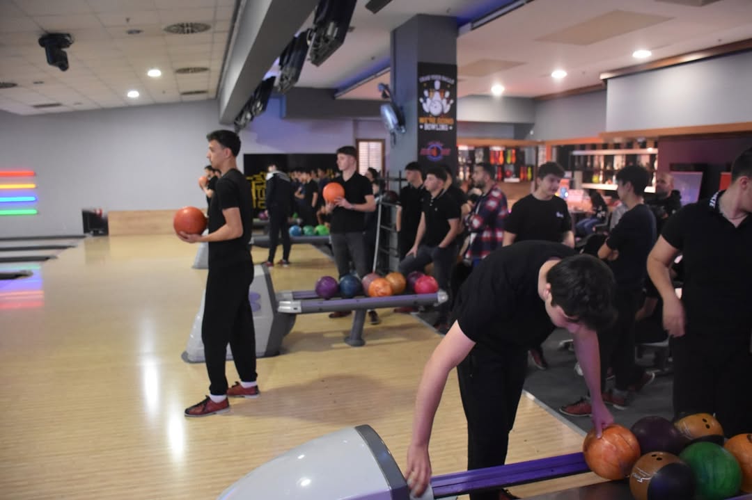 Afyonkarahisar'da Okul Sporları Gençler Bowling Müsabakaları Sona Erdi