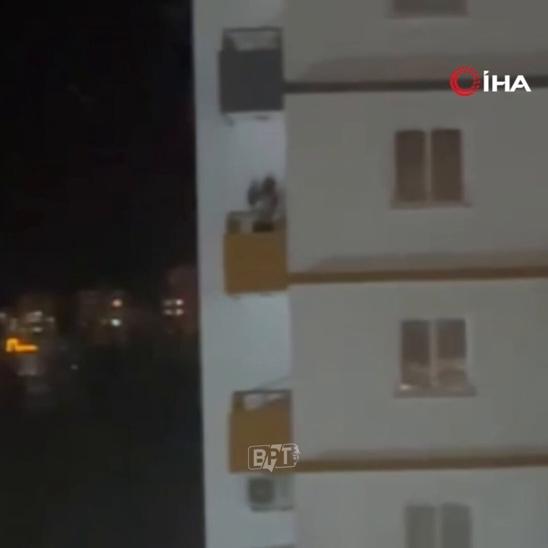 Adana'da Eski Sevgili Cinayeti: Zanlı Kaçmaya Çalışırken Balkondan Atlayıp Yakalandı