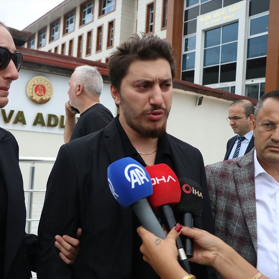 Güllü'nün Oğlu Tuğberk, Ablası Tuğyan ve Arkadaşı Sultan'dan Şikayetçi Oldu