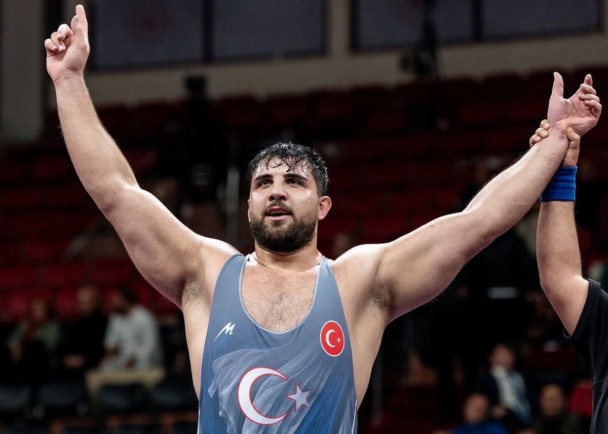 Afyonkarahisarlı Güreşçiler Uluslararası Turnuvada Madalya Kazandı