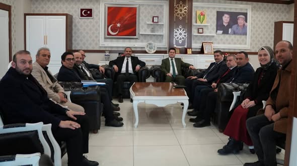 AFSÜ, Bolvadin'deki Akademik Yatırımları ve Sağlık Hizmetleri Meslek Yüksekokulu'nun Geleceğini Görüştü