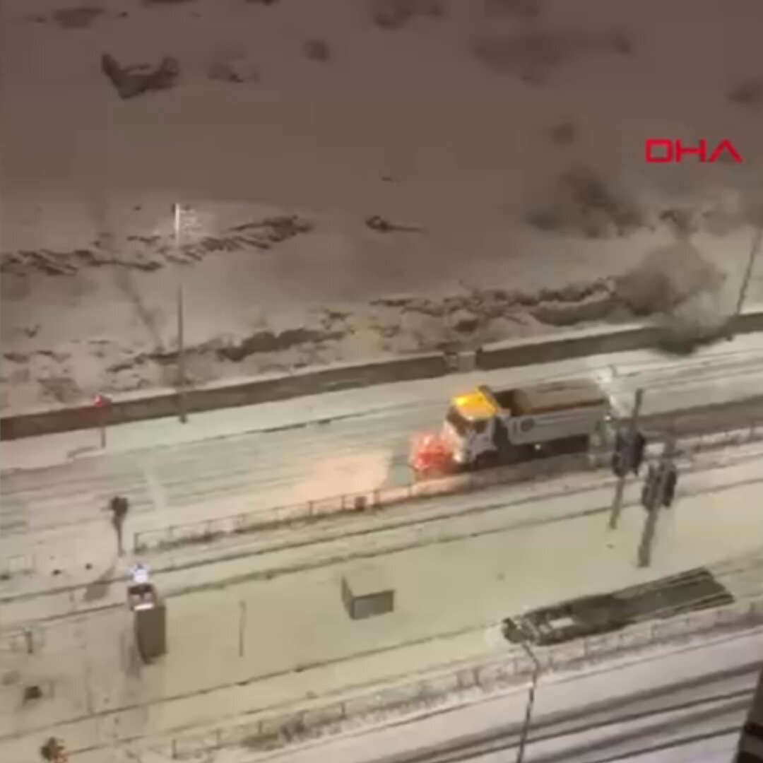 Kayseri'de Kar Topu Oyunu Trafik Kazasına Yol Açtı