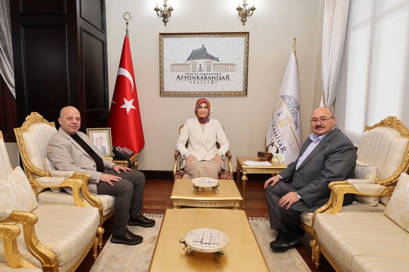 Afyonkarahisar Valisi Yiğitbaşı, Bolvadin İl Genel Meclisi Eski Üyelerini Ağırladı