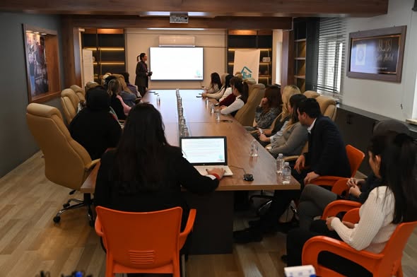 Emirdağ Belediyesi Personeline LÖSEV'den Farkındalık Eğitimi