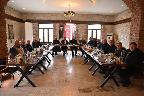 AK Parti Emirdağ Teşkilatı ve Muhtarlar Buluşması Gerçekleşti