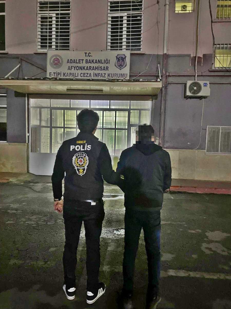 Afyonkarahisar'da Aranan Dolandırıcılık Hükümlüsü Yakalandı