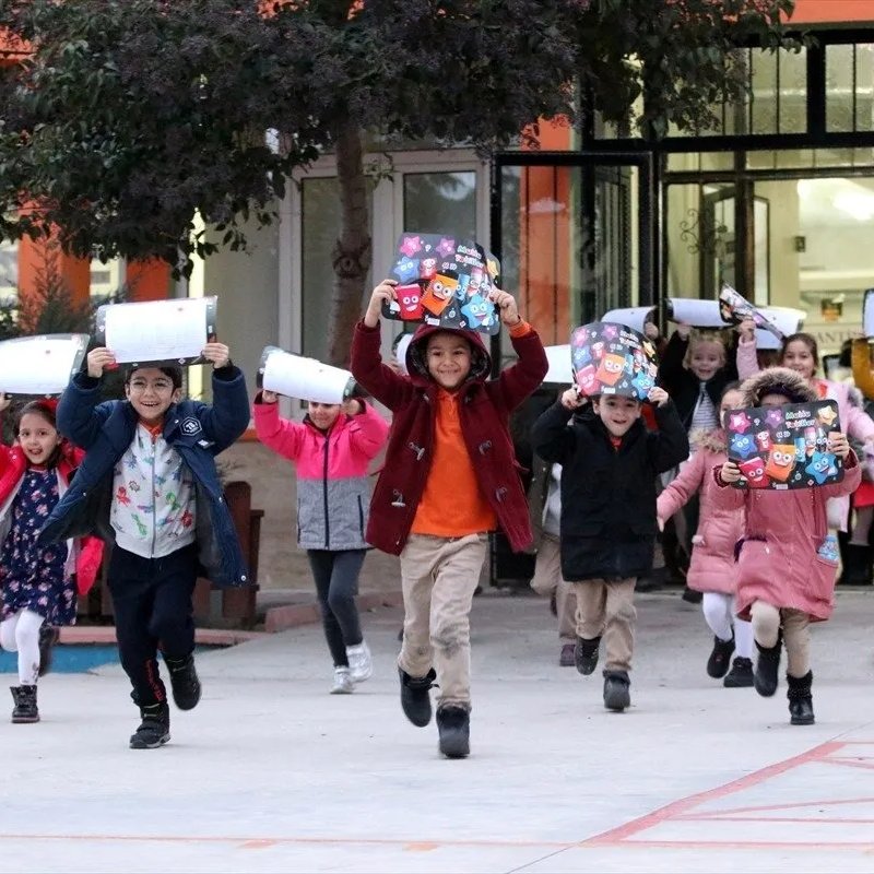 Yaklaşık 20 Milyon Öğrenci İçin Yarıyıl Tatili Başlıyor