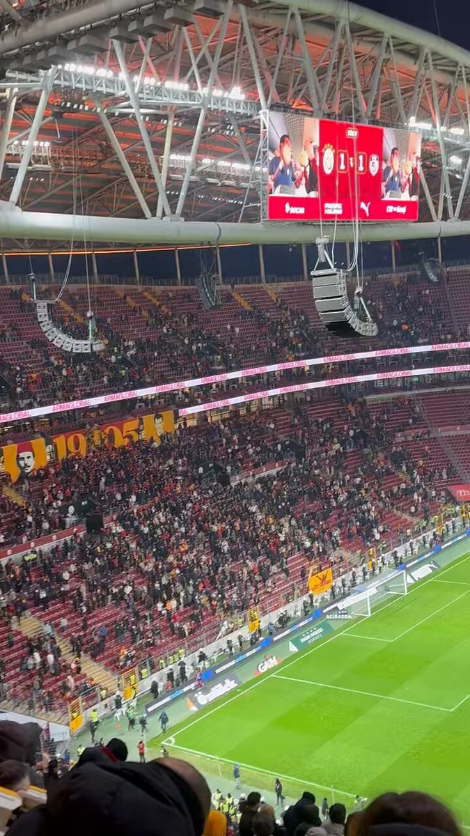 Galatasaray Taraftarları Transfer Beklentisi İçinde