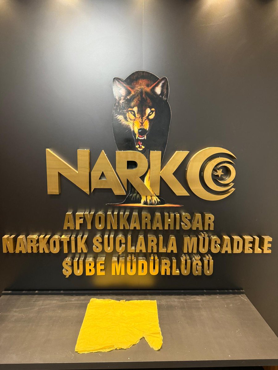 Afyonkarahisar'da Peçeteye Sarılı Uyuşturucu Maddesi Ele Geçirildi