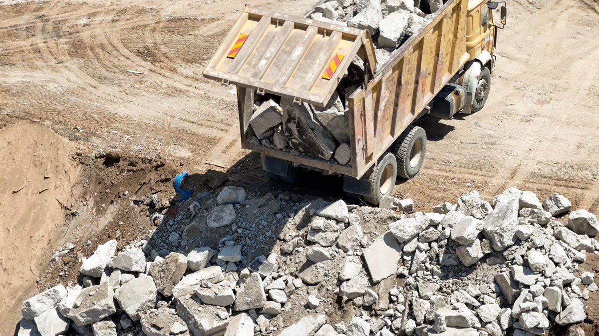 Afyonkarahisar'da Çevre Temizliği İçin 140 Bin Ton Atık Toplandı