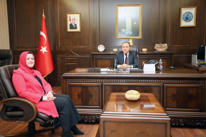 Aile Danışmanı Müjgan Gölçük Yağcı, Afyon Kocatepe Üniversitesi Rektörü'nü Ziyaret Etti