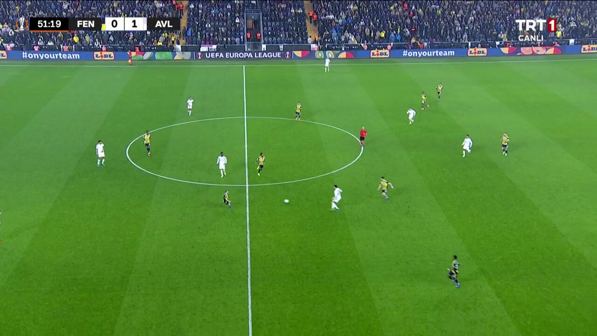 Milan Skriniar'ın Kritik Müdahaleleriyle Lider PSG'ye Katkısı Sürekli Artıyor