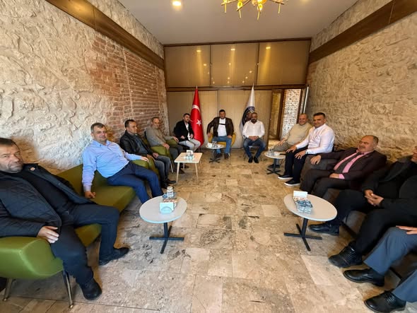 Belediye Başkanı Serkan Koyuncu, Muhtarlarla İstişare Toplantılarını Sürdürüyor