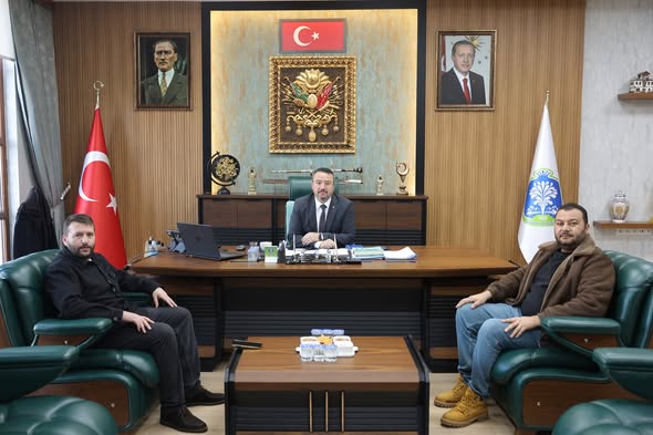 Sandıklı Belediye Başkanı Adnan Öztaş, Akharım Belediye Başkanı Süleyman Kaynak'ı Ağırladı