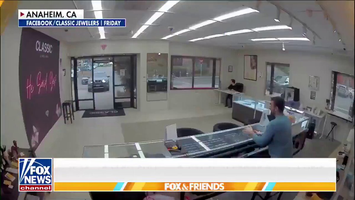 California'da Kuyumcu Soygunu: 1 Milyon Dolarlık Değerli Eşya Çalındı