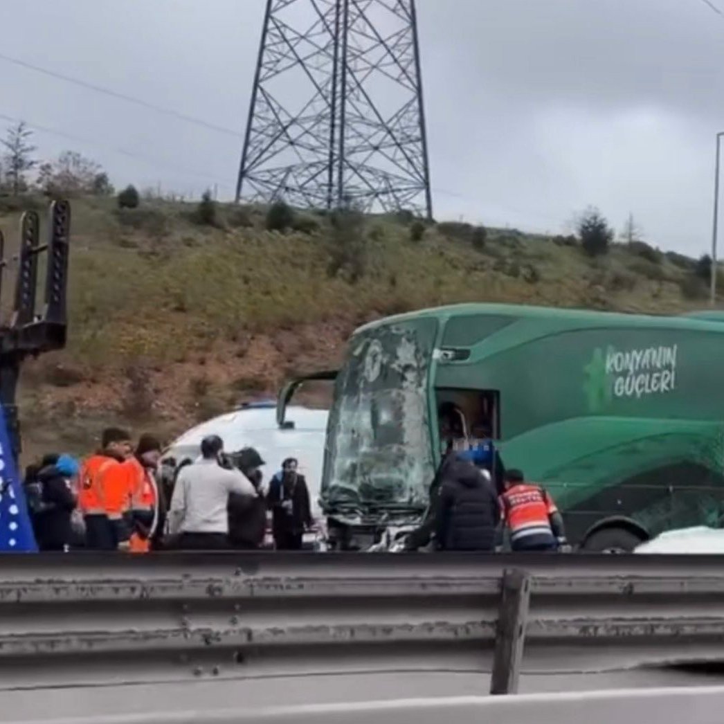 Konyaspor U19 Takım Otobüsü Kazası: 3 Kişi Yaralandı