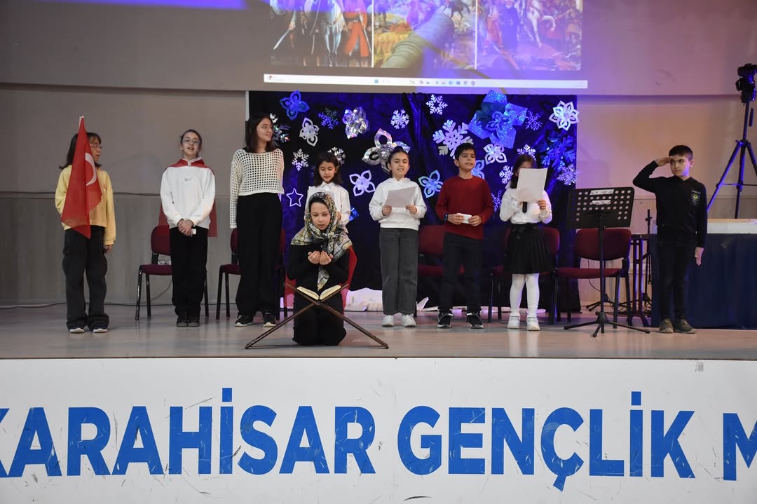 Afyonkarahisar'da Gençlik Kış Kulübü Coşkuyla Tamamlandı