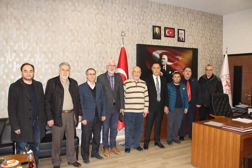 Afyonkarahisar İlim Yayma Cemiyeti Hastane Başhekimi'ni Ziyaret Etti