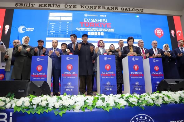 Afyonkarahisar'da 4 Bin 370 Aile TOKİ Konutlarına Kavuşuyor