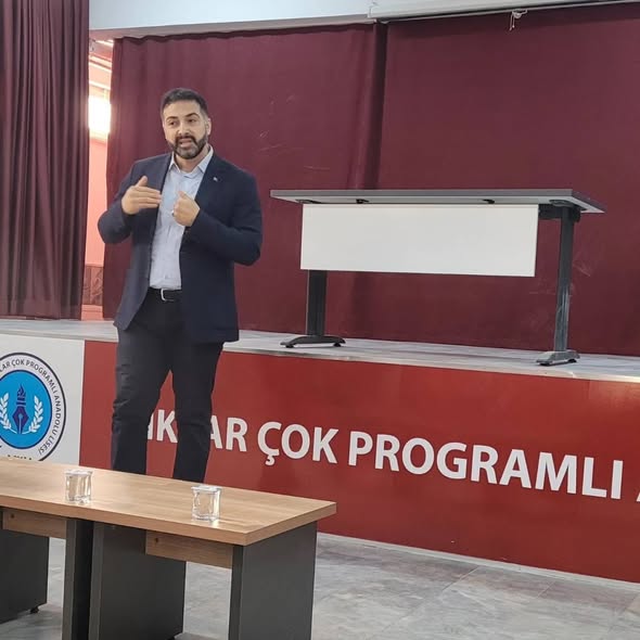 Afyonkarahisar'da Lise Öğrencilerine Bağımlılıkla Mücadele Eğitimi