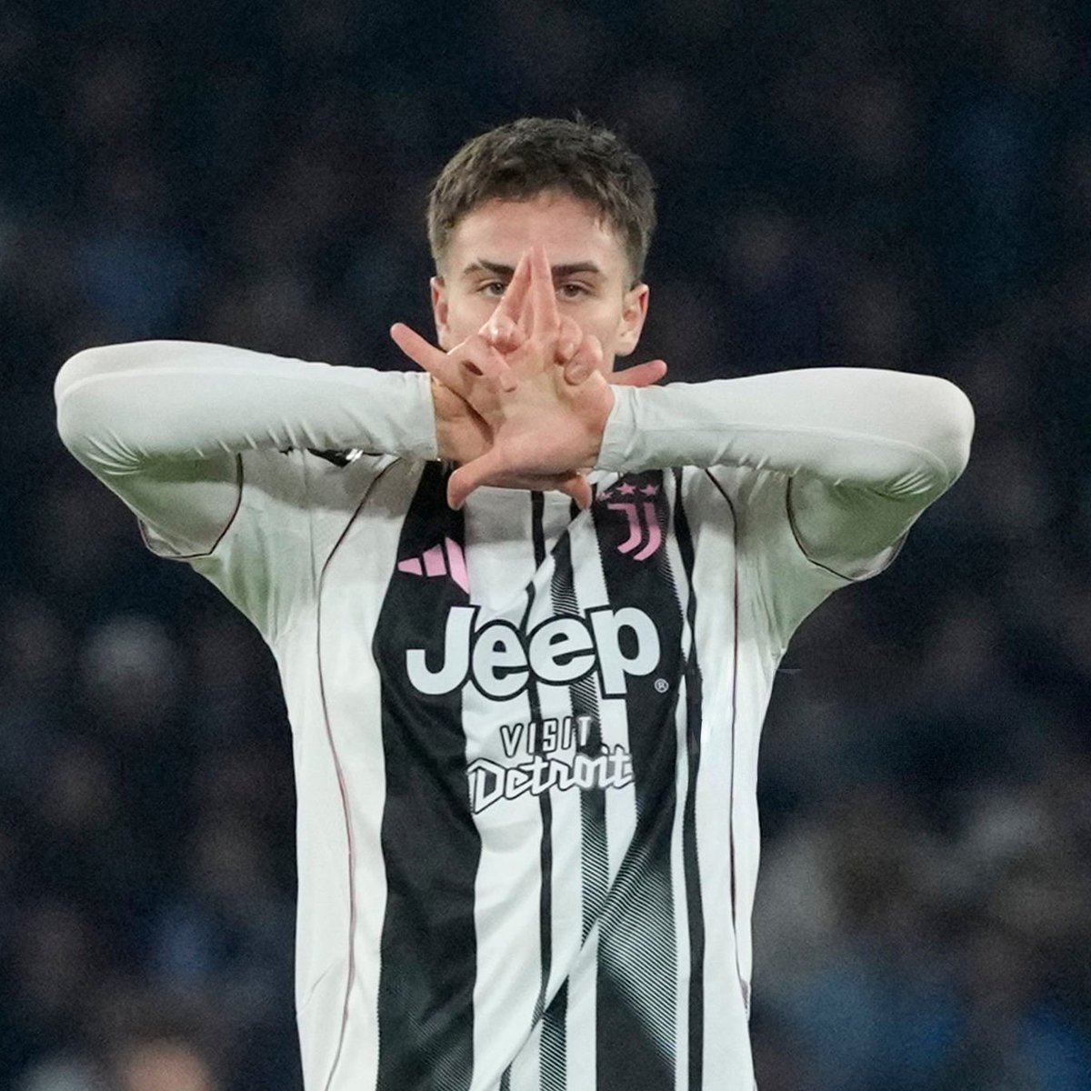 Kenan Yıldız, Juventus ile Yeni Sözleşme İmzaladı