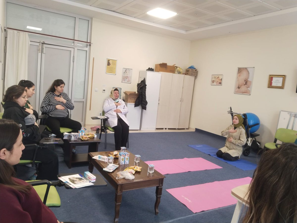 Burdur Devlet Hastanesi Gebe Eğitimi Programı Düzenledi