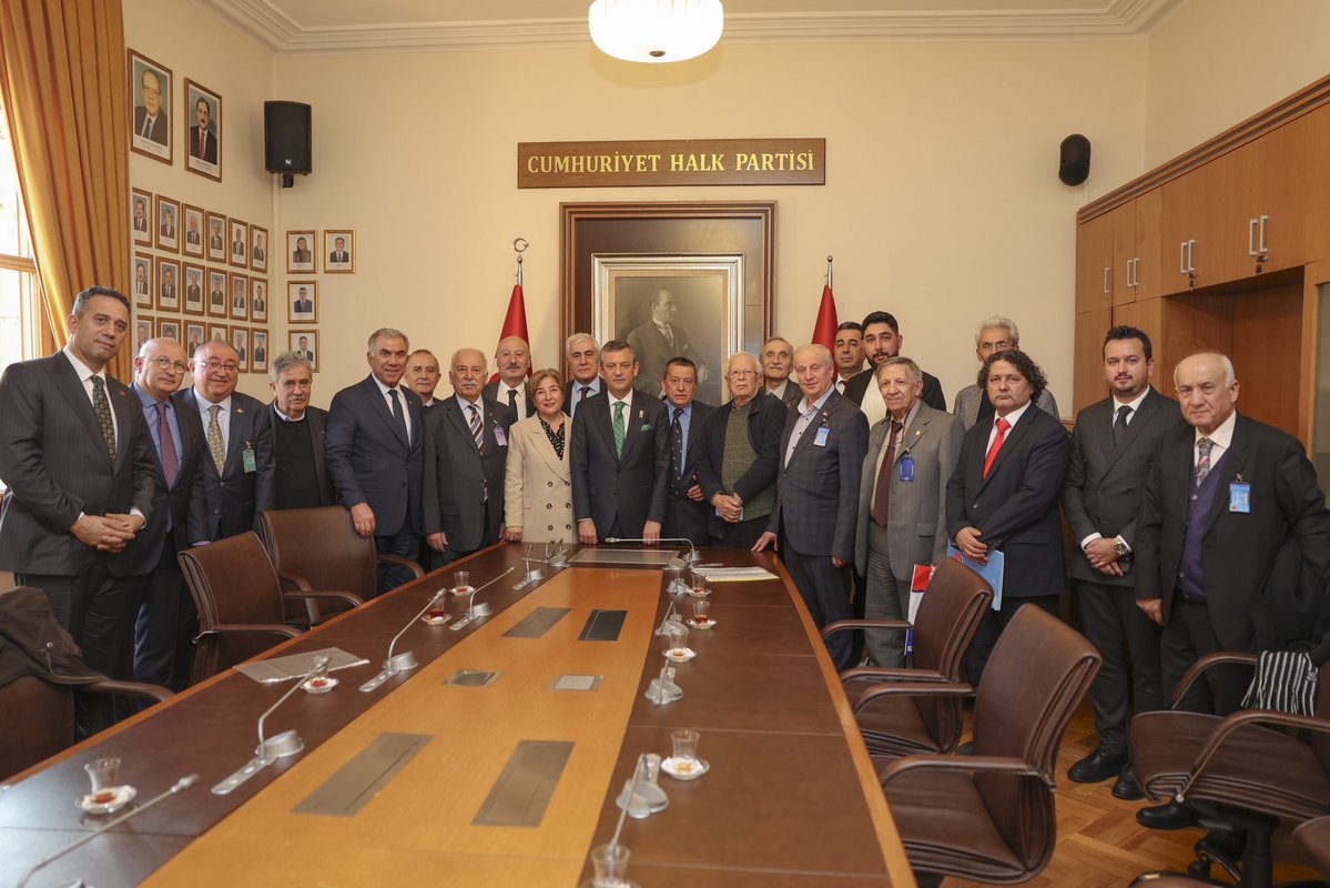 Veteriner Hekimlerin Sağlık Hizmetleri İyileştirilmesi Talebi: Eczacı Zeynep Özgüroğuz ile Buluşma