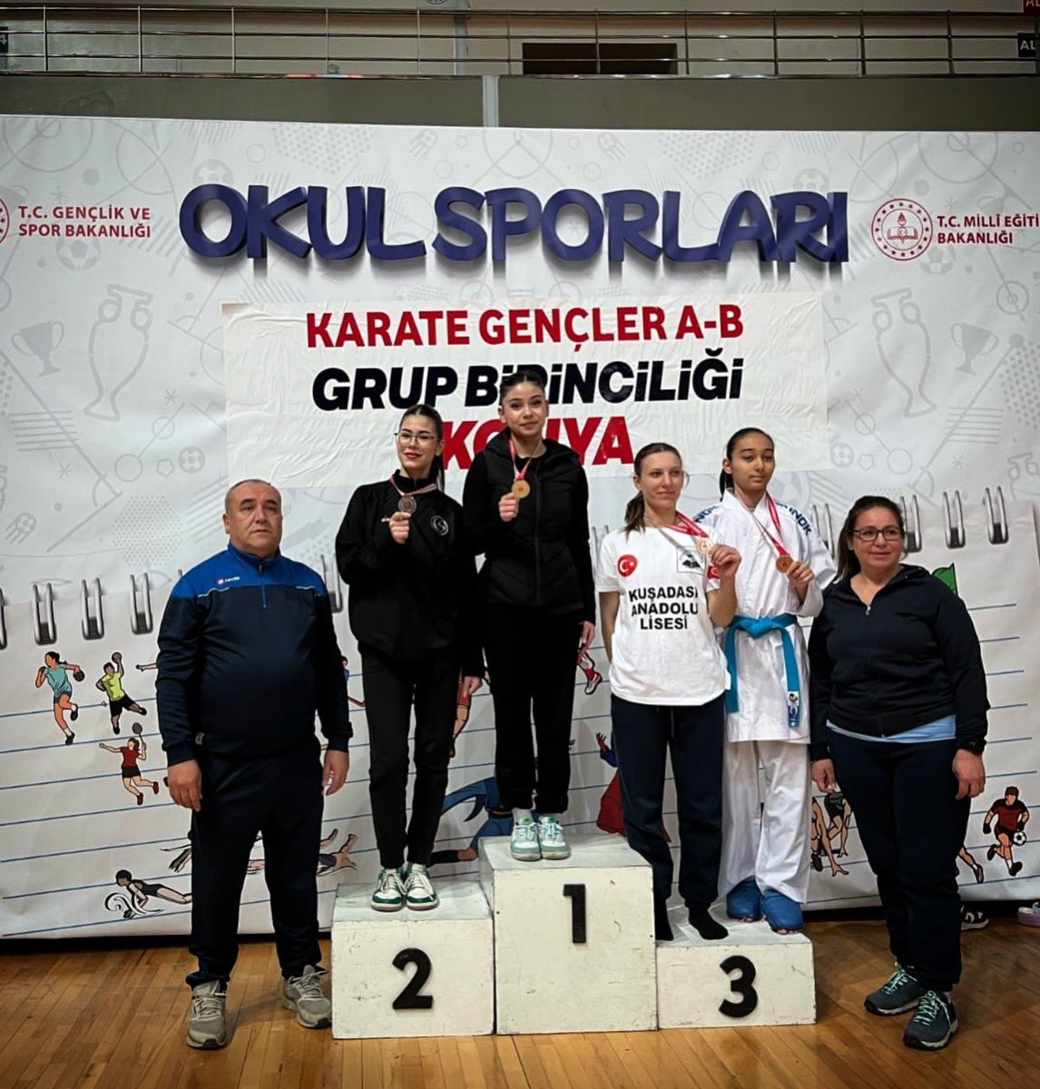 Eskişehir Gençlik ve Sporları, Konya'daki Karate Turnuvasında Geleneksel Şanla Büyüledi