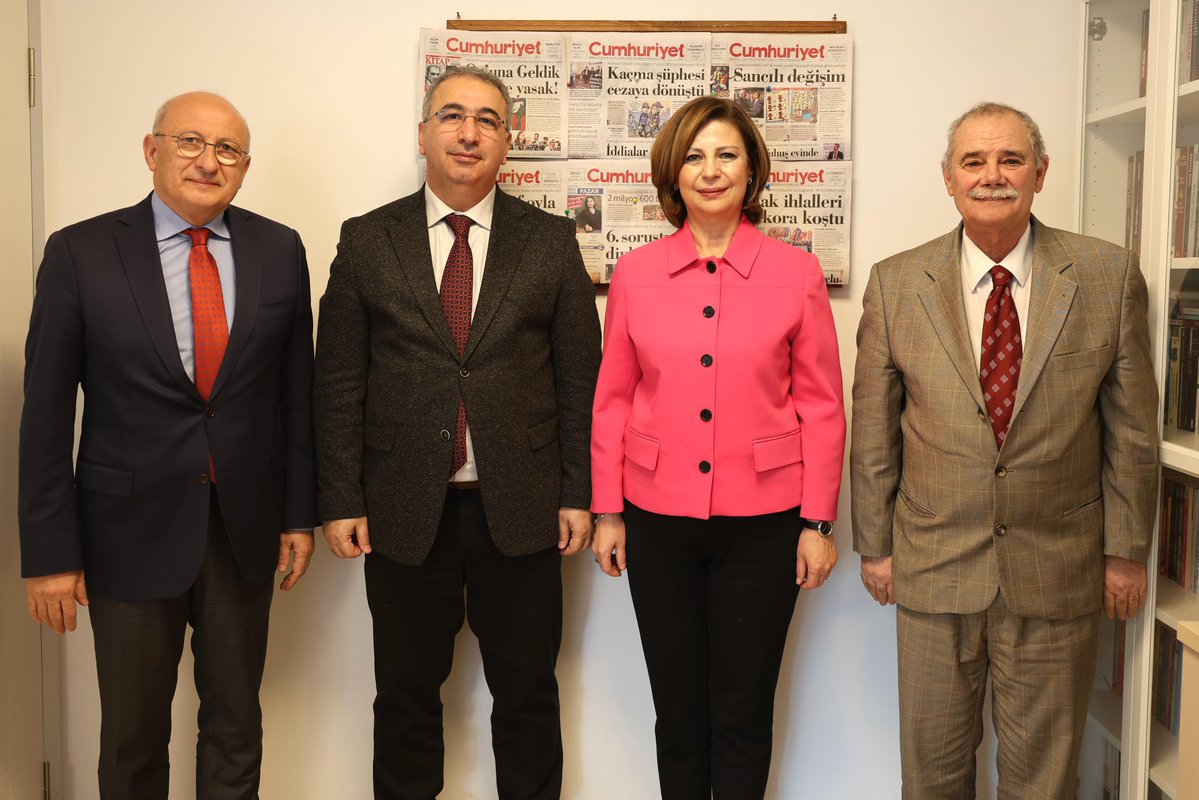 Eskişehir Büyükşehir Belediyesi Başkanı Medya Ziyaretinde Anket Yaptı