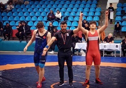 Kütahya Voleybolcu Mustafa Can Düzgün, U17 Grekoromen Grup Şampiyonası'nda Türkiye Finalesine Yol Açtı