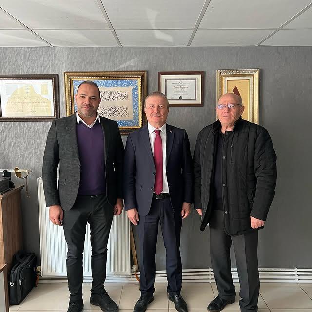 Şuhut Belediye Başkanı Adayı Erdoğlu ve Kardeşi İş Yerini Ziyaret Etti