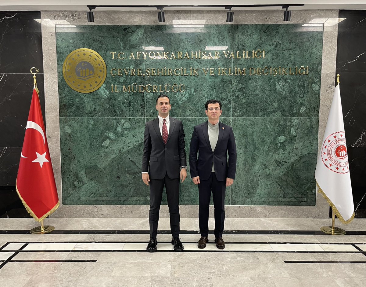 Sinanpaşa Kaymakamlığı: Çevre ve Şehircilik Çalışmaları Hakkında Toplantı Düzenlendi