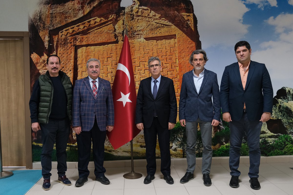 Eskişehir TTO Yönetim Kurulu Üyesi Hüsnü Ünalan, Yerel Yetkililerle Buluştu