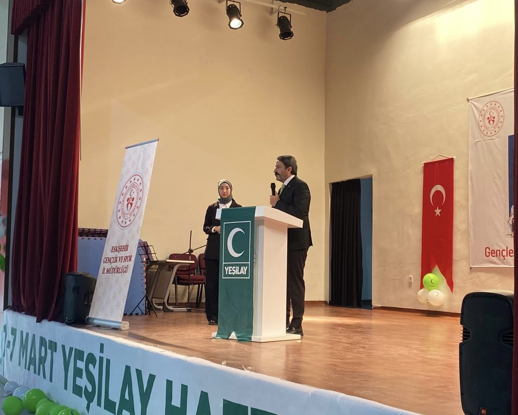 Yeşilay, 7 Mart Yeşilay Haftası'nda Suat Çelik Gençlik Merkezi'nde Kapanış Programı Düzenledi