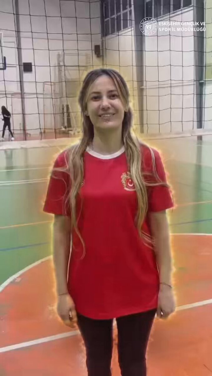 Sivrihisar'ın Güçlü Kadınları Sahada: Evinin Sultanları Voleybol Turnuvası Heyecanı Devam Ediyor